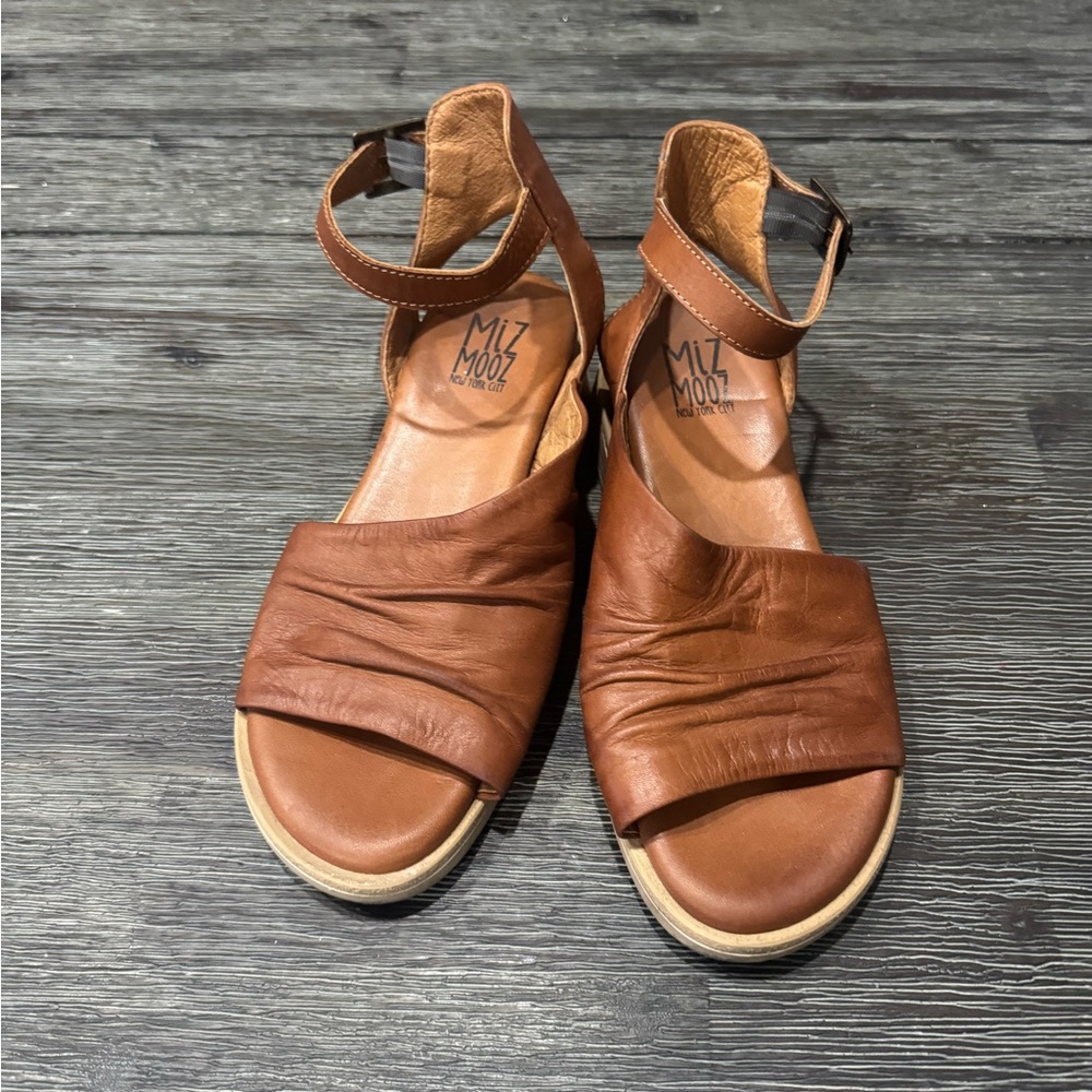 Miz Mooz Women's Tan Leather Sandals